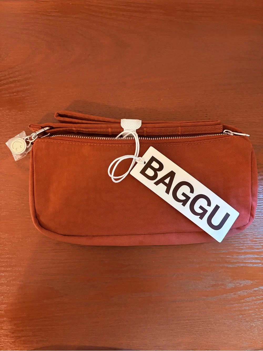 BAGGU Nylon Pochette in Mahogany - Picture 1 of 7
